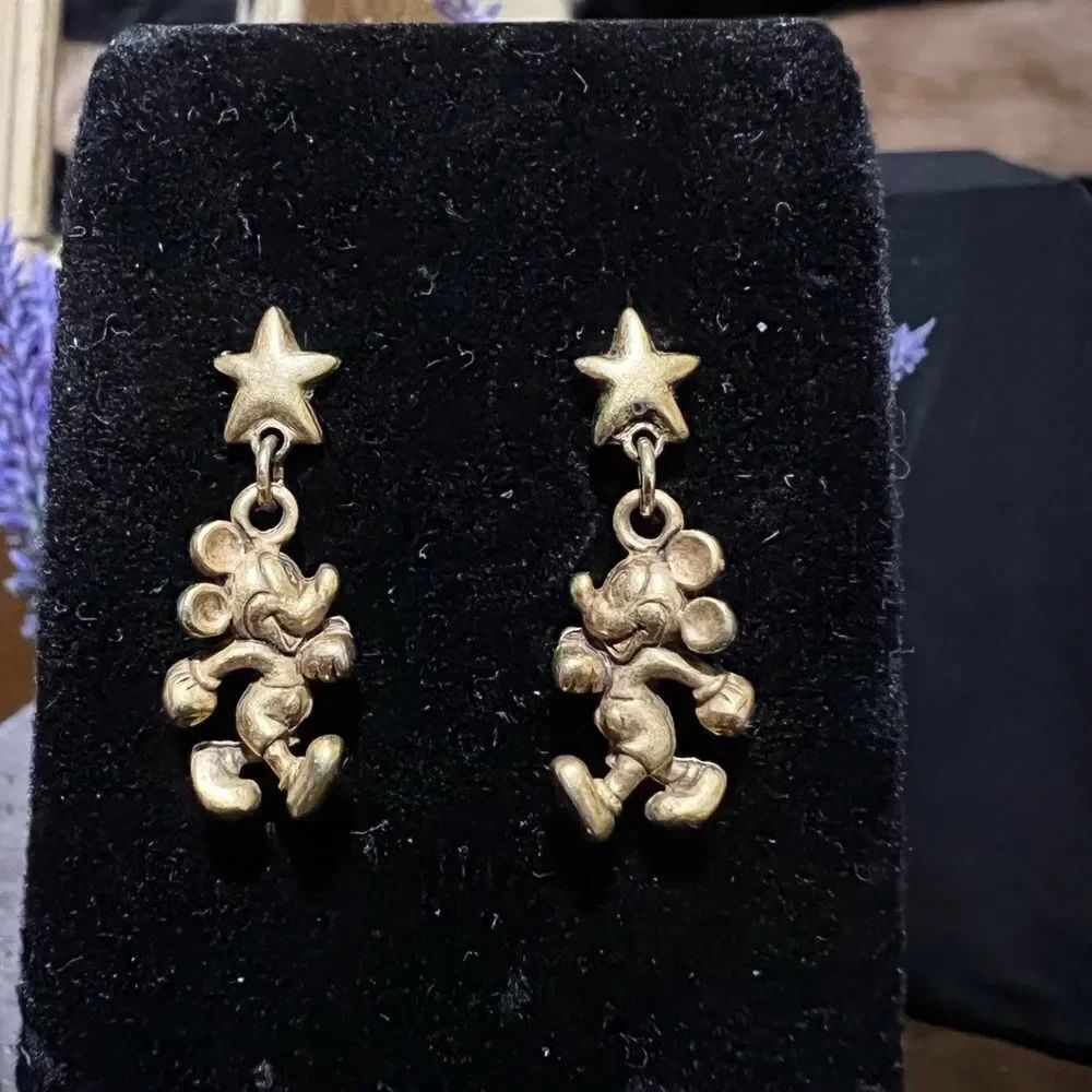VINTAGE DISNEY MICKEY MOUSE PIERCED EARRINGS